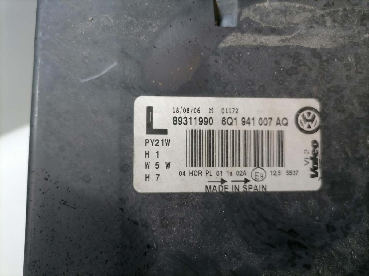 VW Polo 9N3 original Scheinwerfer vorn links Halogen Bj.2006